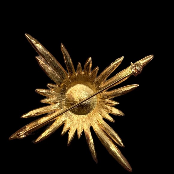 Vintage Sunburst Brooch - Picture 4 of 4